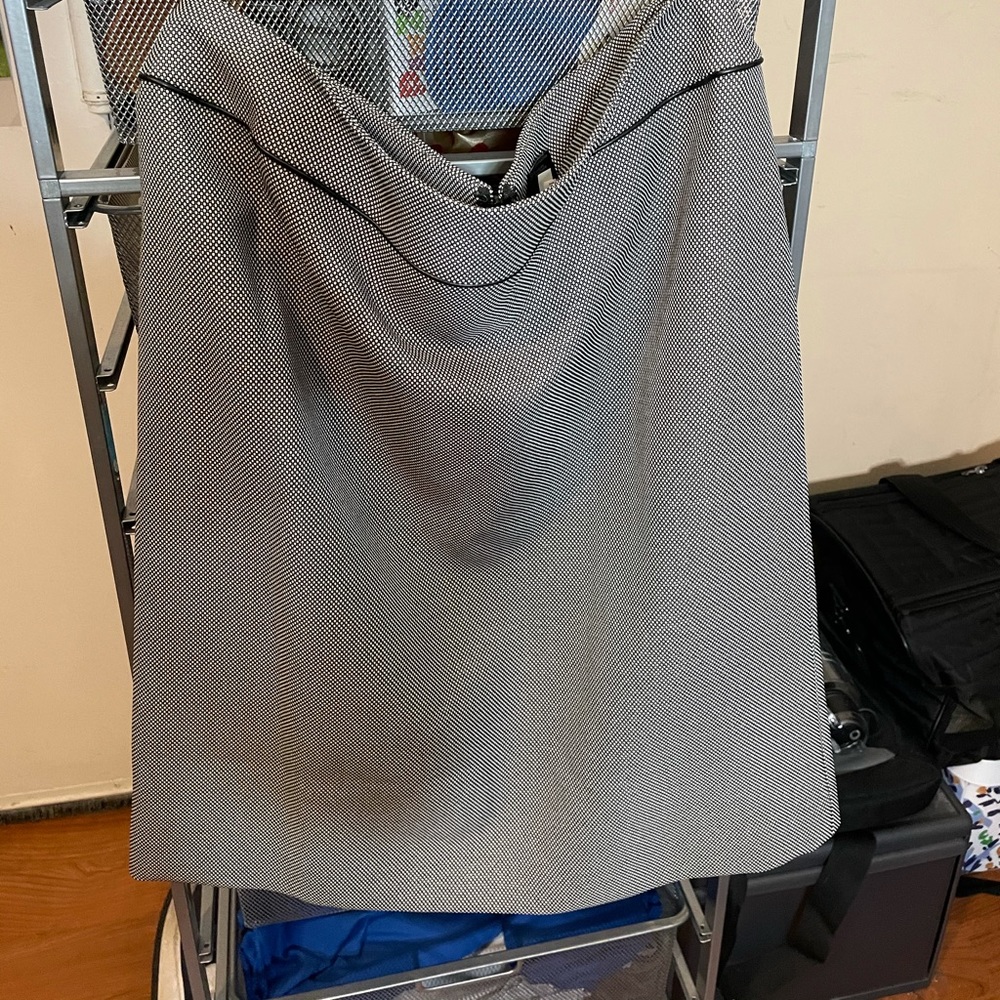 Nwt tahari skirt size 10